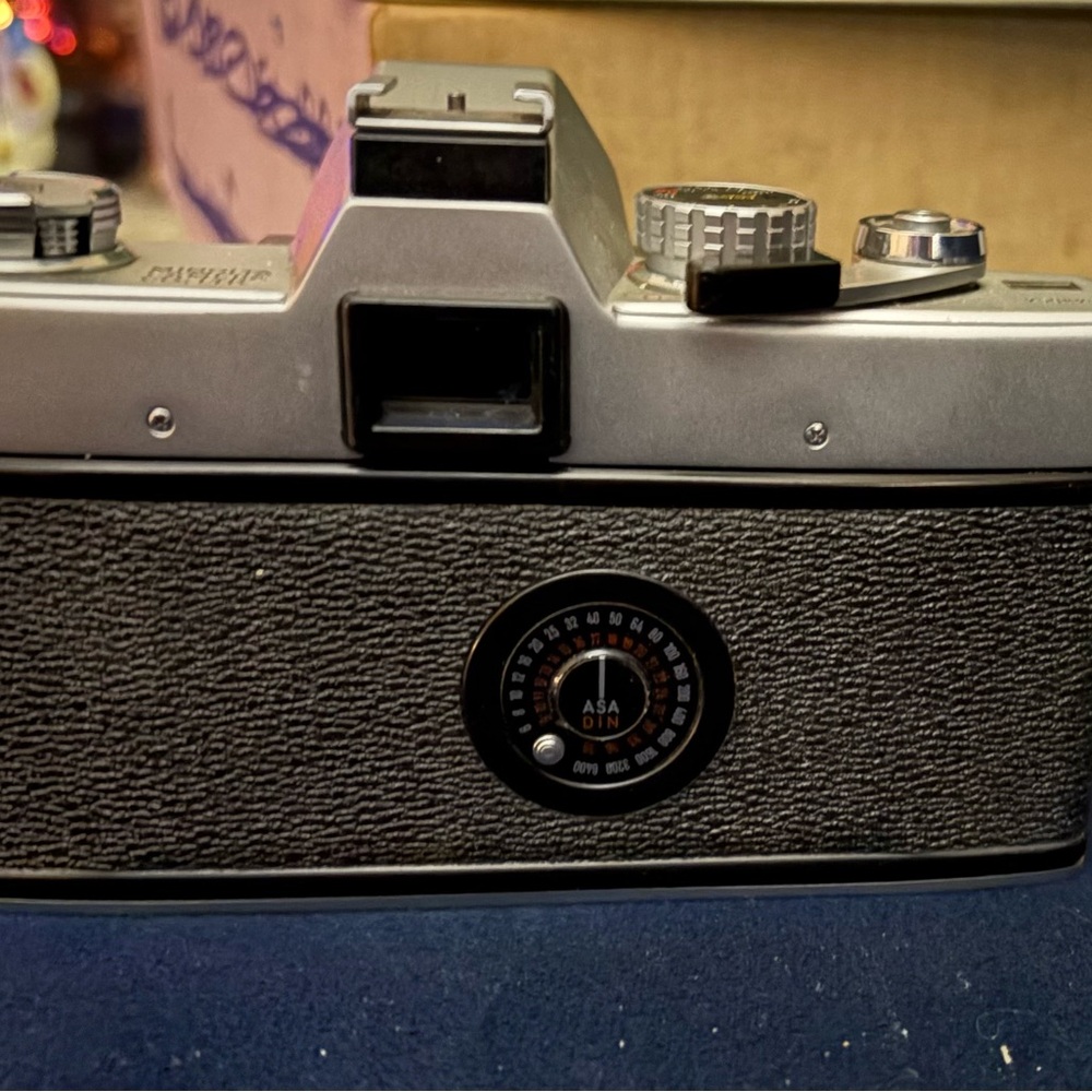 SR-T 101 Silver Camera ( Minolta) - Picture 2 of 9